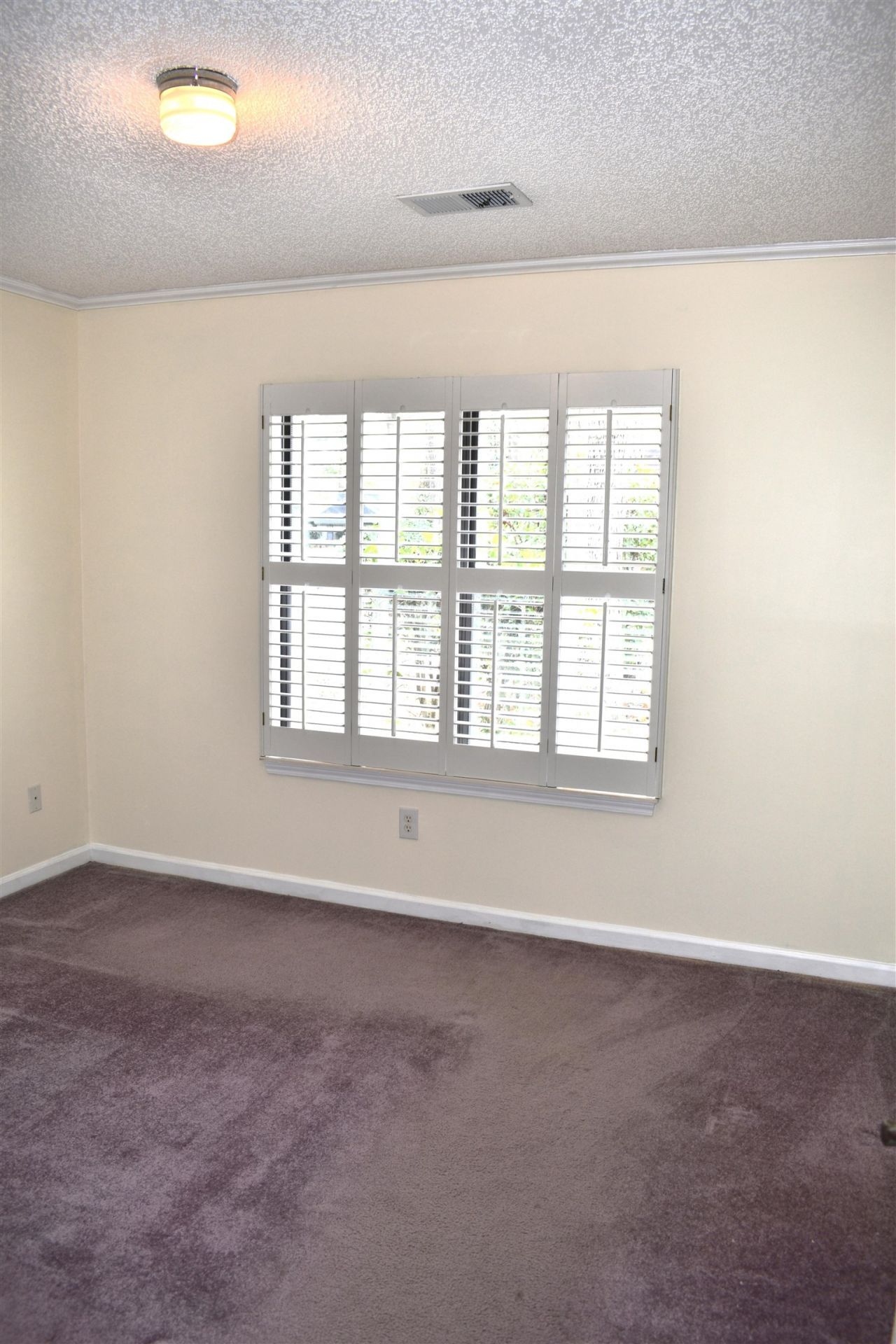 101 Hickory Dr. Photo 27