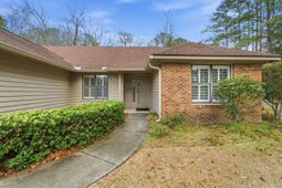 101 Hickory Dr. photo 4