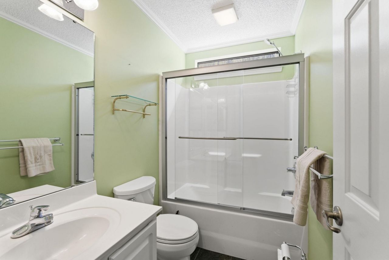 101 Hickory Dr. Photo 31