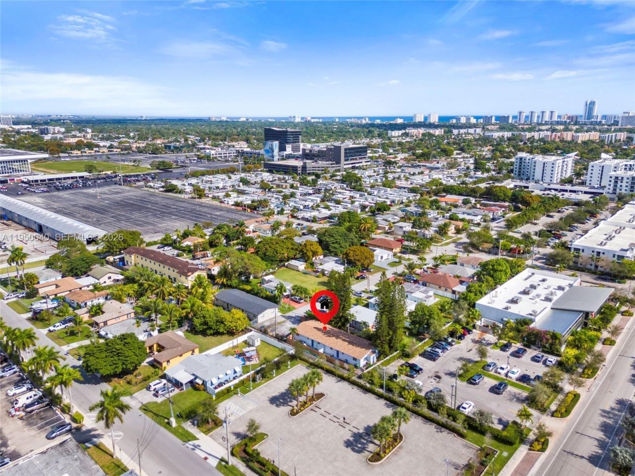 208 NE 4th St, Hallandale Beach, FL 33009 Photo