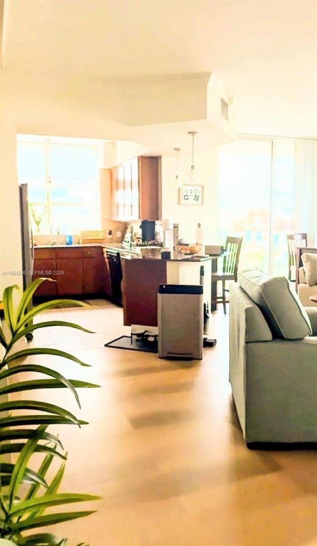 2000 N Bayshore Dr, Unit 801, Miami, FL 33137 Photo
