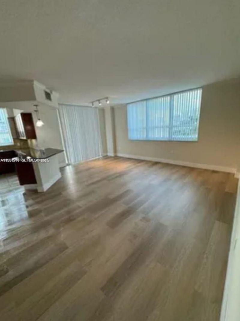 2000 N Bayshore Dr , Unit 801, Miami, FL 33137 Photo