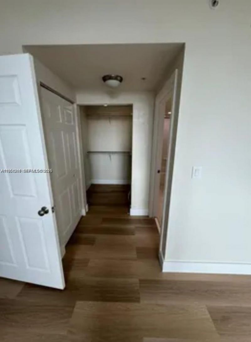 2000 N Bayshore Dr , Unit 801, Miami, FL 33137 Photo