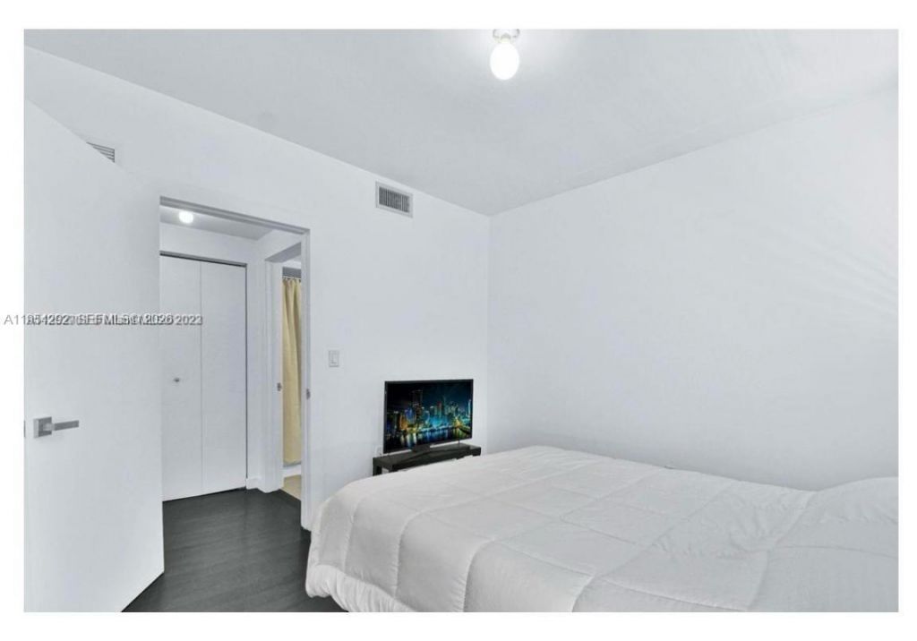 557 Michigan Ave , Unit 111, Miami Beach, FL 33139 Photo