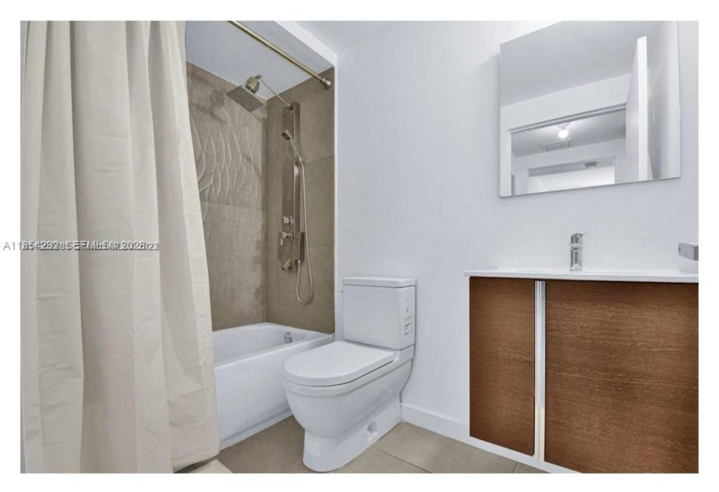 557 Michigan Ave , Unit 111, Miami Beach, FL 33139 Photo