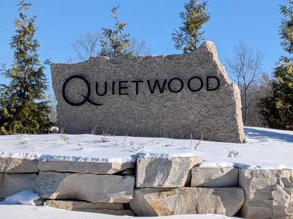 N50W18518 Woodfield Way, Unit Lt67, Menomonee Falls, WI 53051