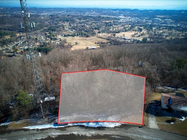 1415 Bonneville Dr, Morristown, TN 37814