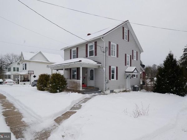 127 E AARON SQUARE, AARONSBURG, PA 16820