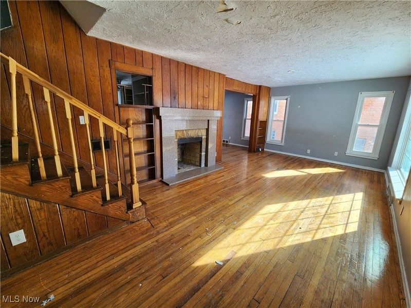 1691 S Belvoir Boulevard, South Euclid, OH 44121 Photo 2