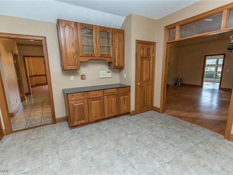 7264 Forestwood Drive, Independence, OH 44131 Photo 12