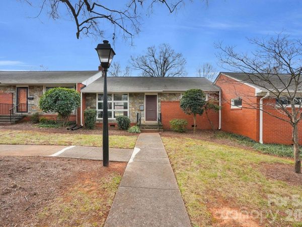 4623 Woodlark Lane, Charlotte, NC 28211