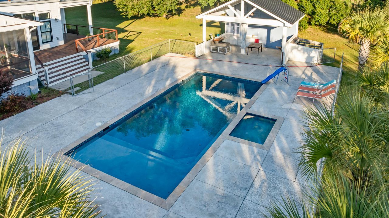 369 Edisto Drive Photo 3