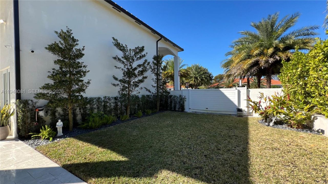 7233 SW 122nd Pl, Miami, FL 33183 Photo