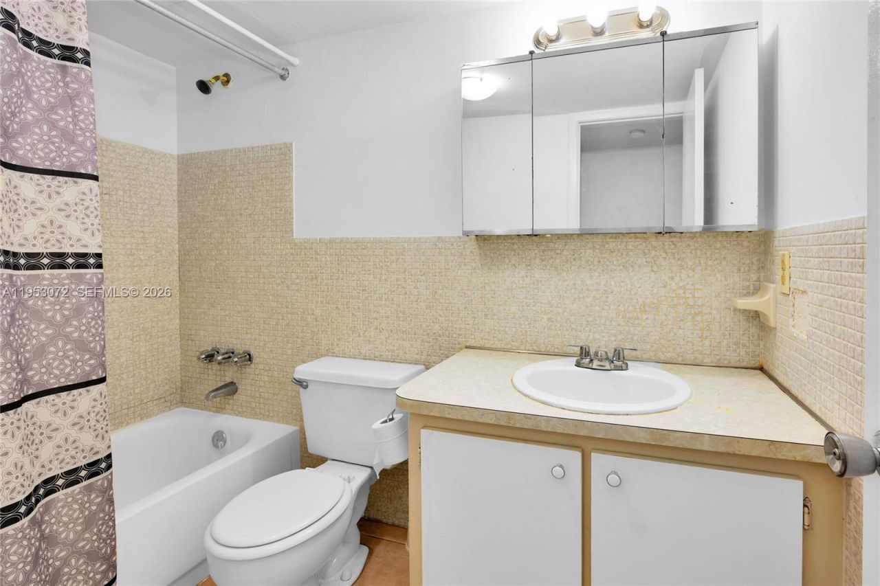 12590 NE 16th Ave , Unit 208, North Miami, FL 33161 Photo