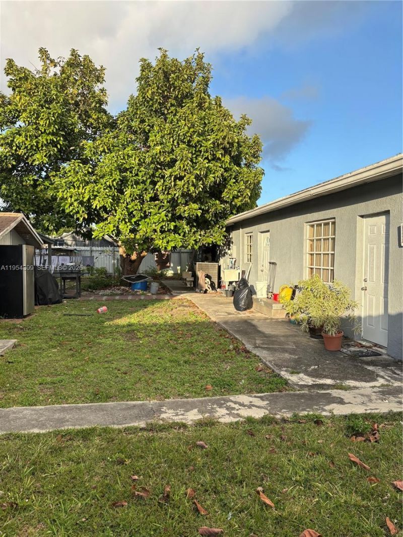 19480 SW 121st Ave , Miami, FL 33177 Photo