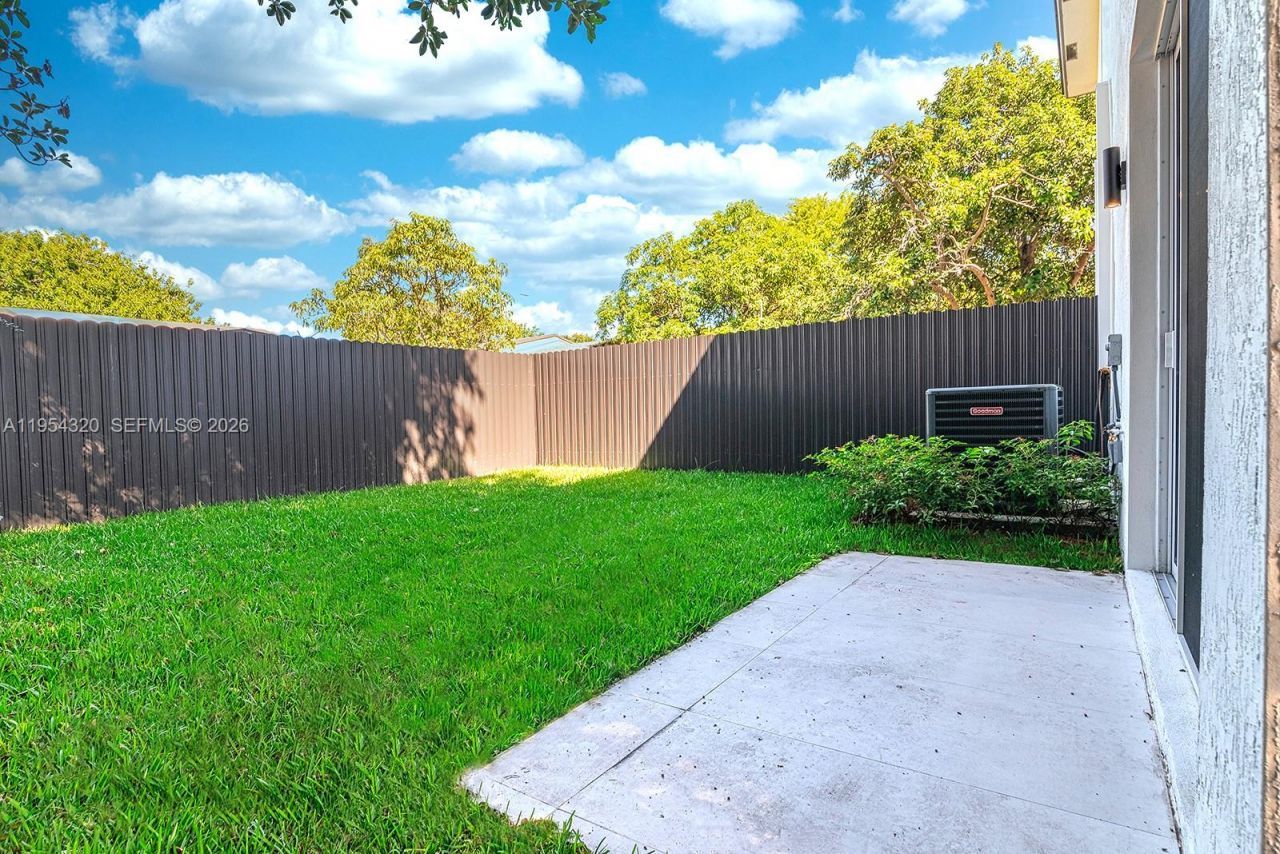 1357 NW 42nd St, Unit 1357, Miami, FL 33142 Photo