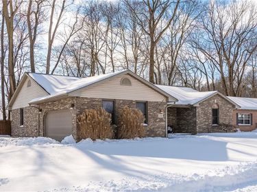 108 Esther Drive, Lewisburg, OH 45338