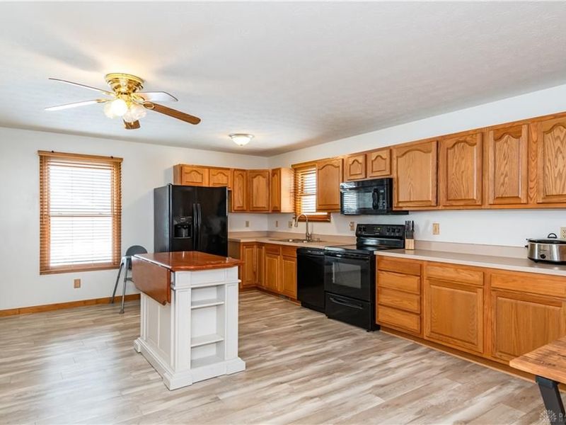 108 Esther Drive, Lewisburg, OH 45338 Photo 10