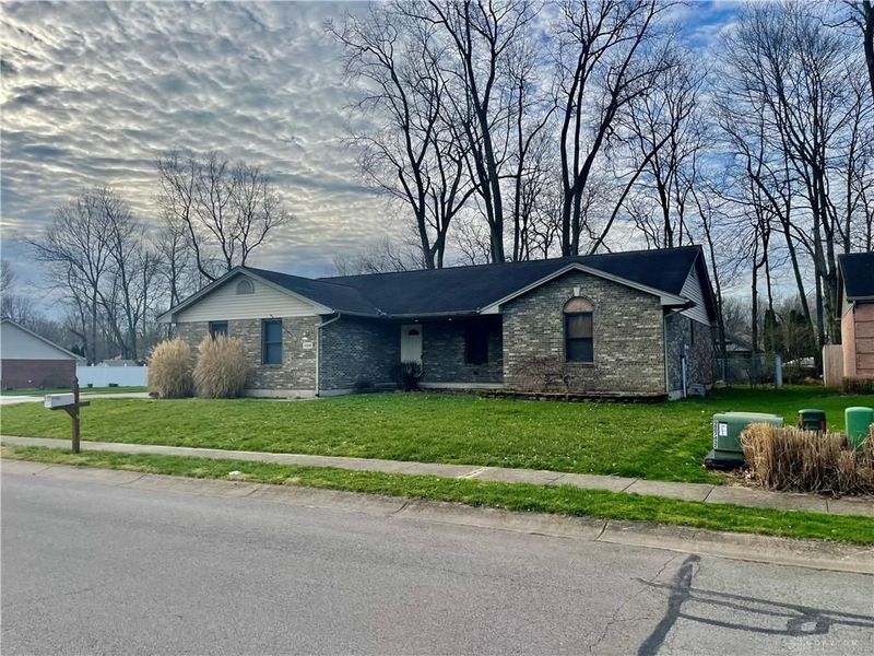 108 Esther Drive, Lewisburg, OH 45338 Photo 3