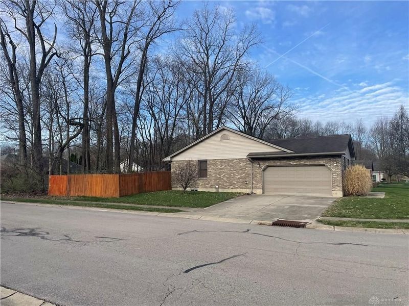 108 Esther Drive, Lewisburg, OH 45338 Photo 5