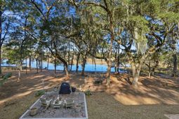 8448 Chisolm Plantation Road photo 4