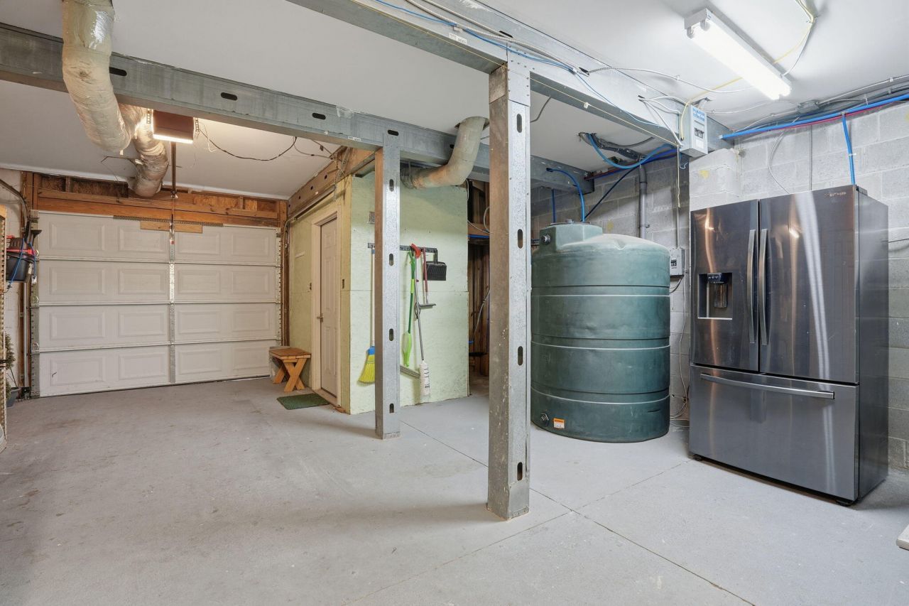 8448 Chisolm Plantation Road Photo 40