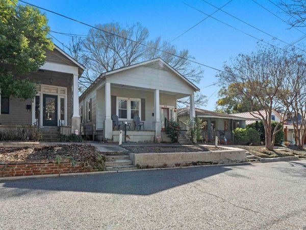 832 America, Baton Rouge, LA 70802