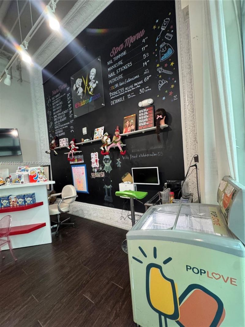 000 NE Confidential , Miami, FL 33137 Photo