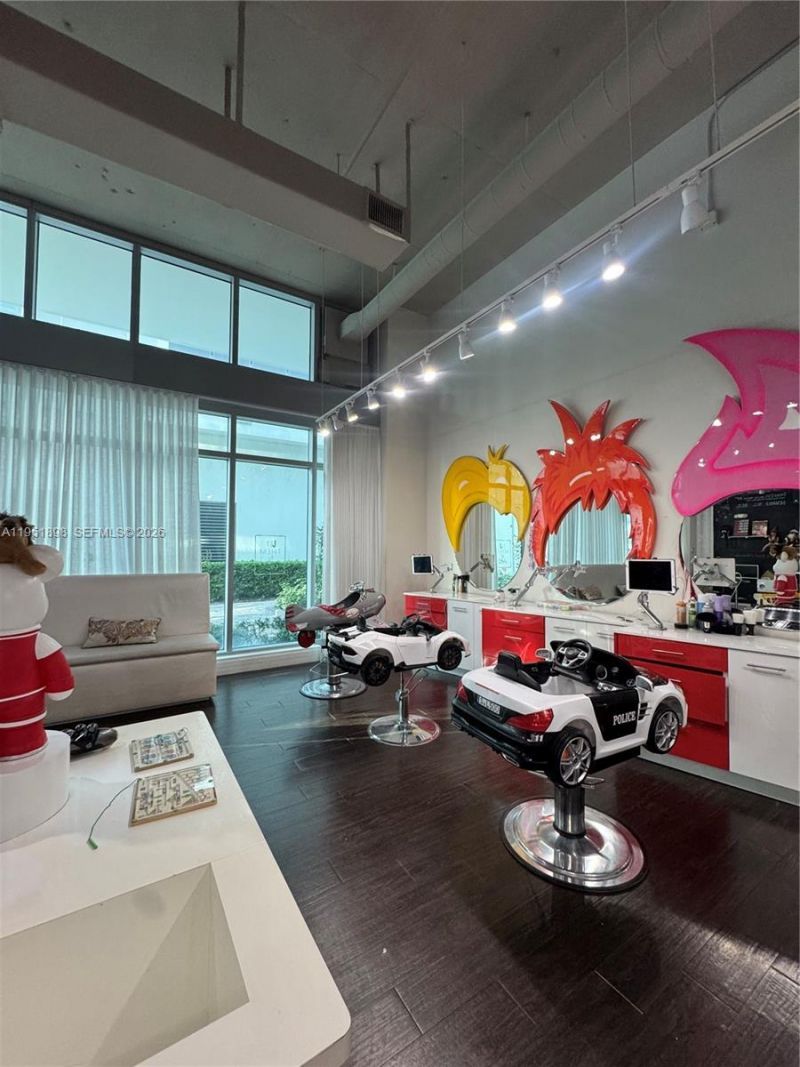 000 NE Confidential , Miami, FL 33137 Photo