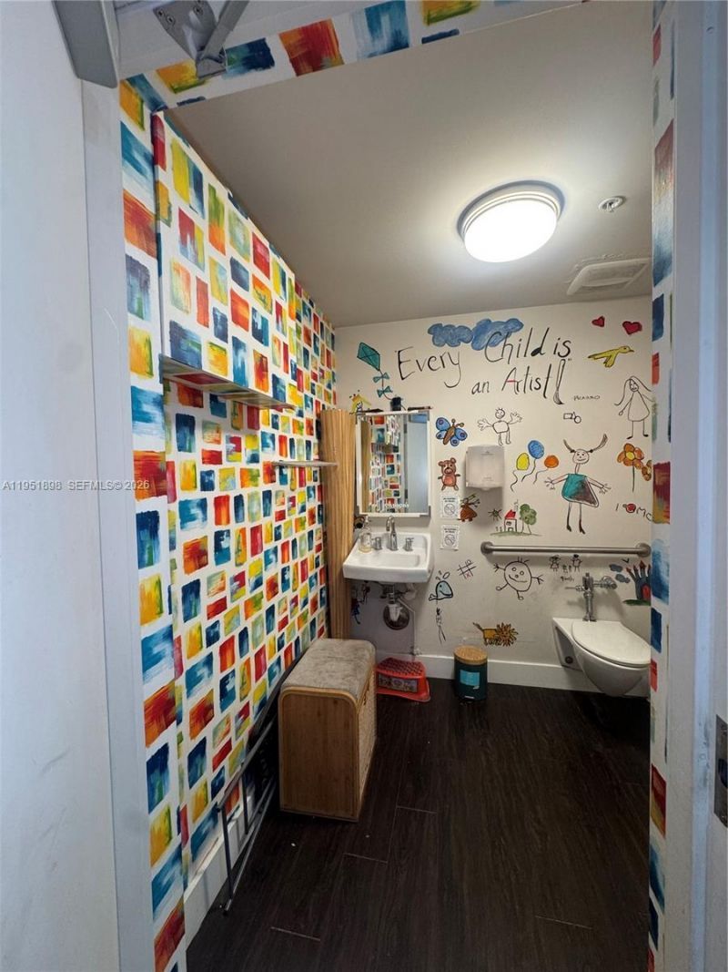 000 NE Confidential , Miami, FL 33137 Photo