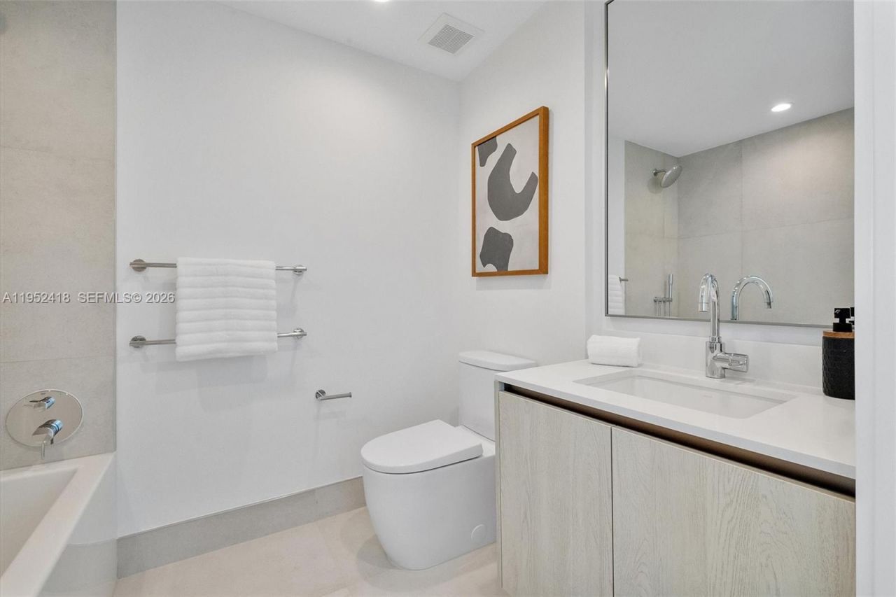 9221 E Bay Harbor, Unit 509, Bay Harbor Islands, FL 33154 Photo