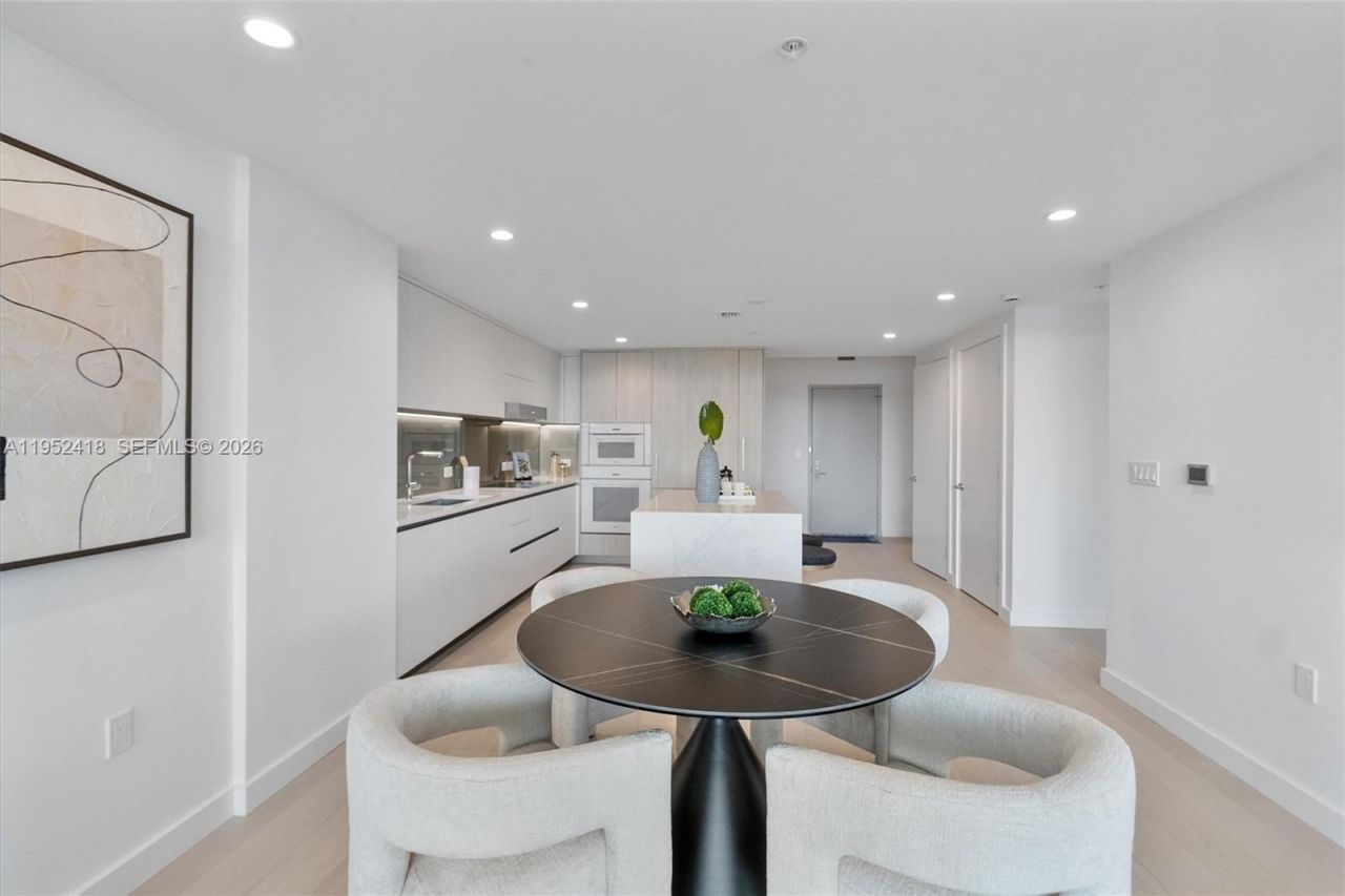 9221 E Bay Harbor, Unit 509, Bay Harbor Islands, FL 33154 Photo