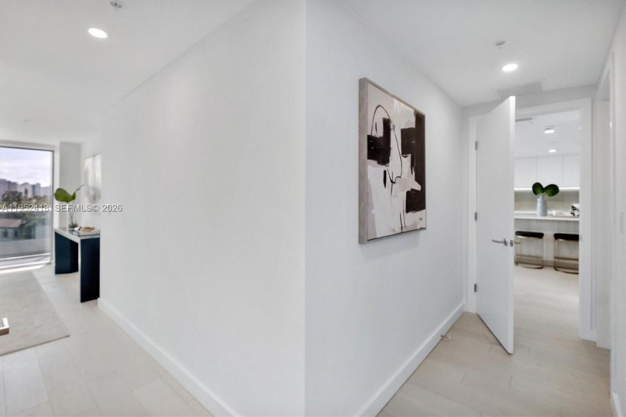 9221 E Bay Harbor, Unit 509, Bay Harbor Islands, FL 33154 Photo