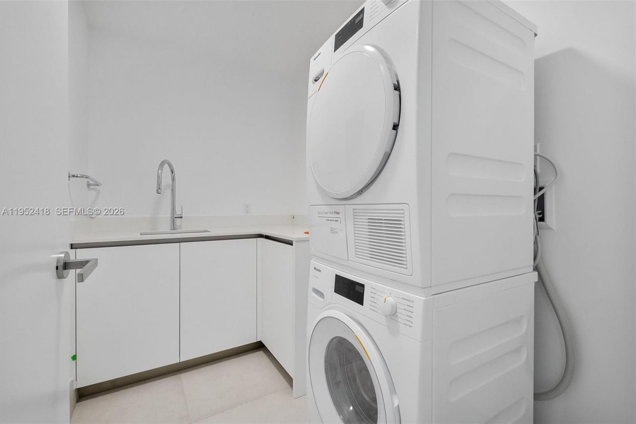 9221 E Bay Harbor, Unit 509, Bay Harbor Islands, FL 33154 Photo