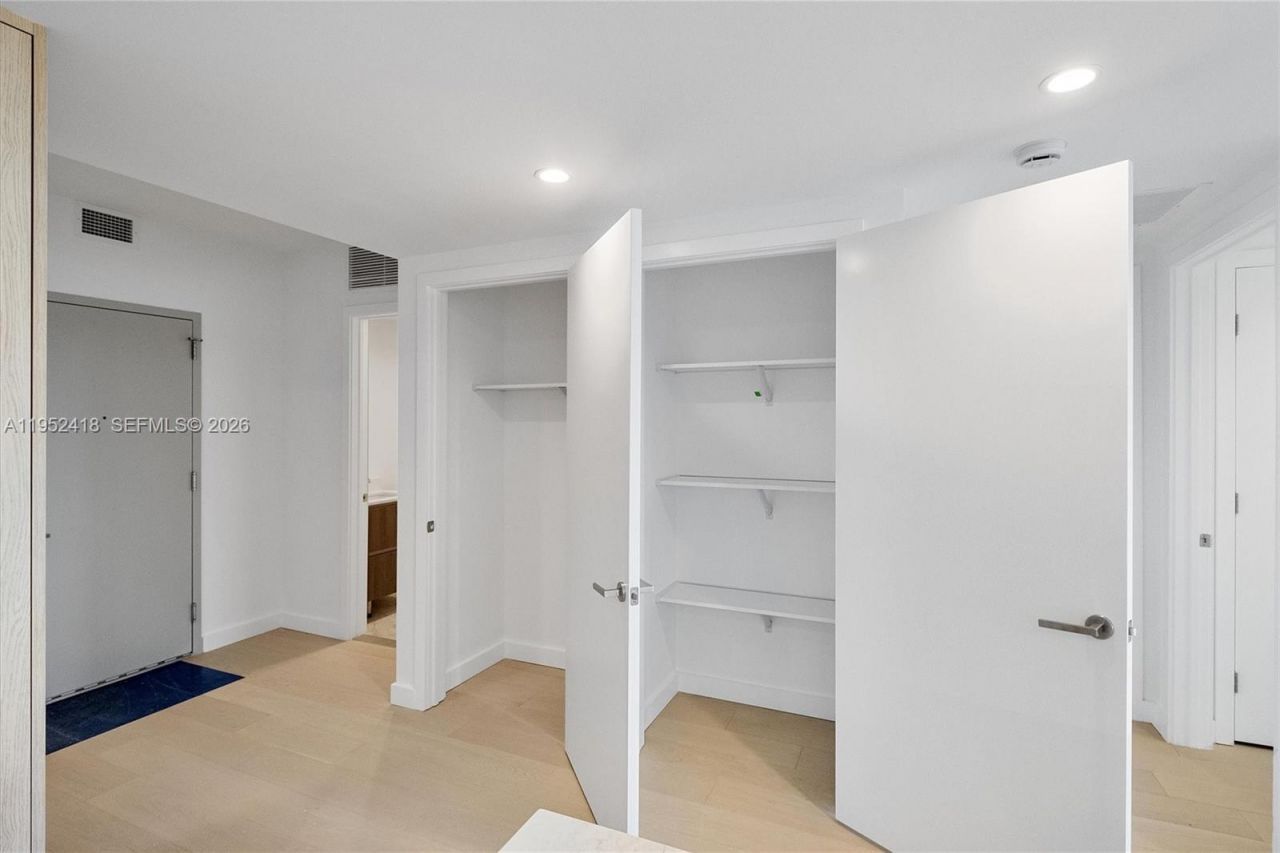 9221 E Bay Harbor, Unit 509, Bay Harbor Islands, FL 33154 Photo