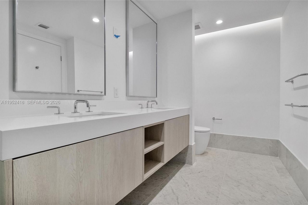 9221 E Bay Harbor, Unit 509, Bay Harbor Islands, FL 33154 Photo