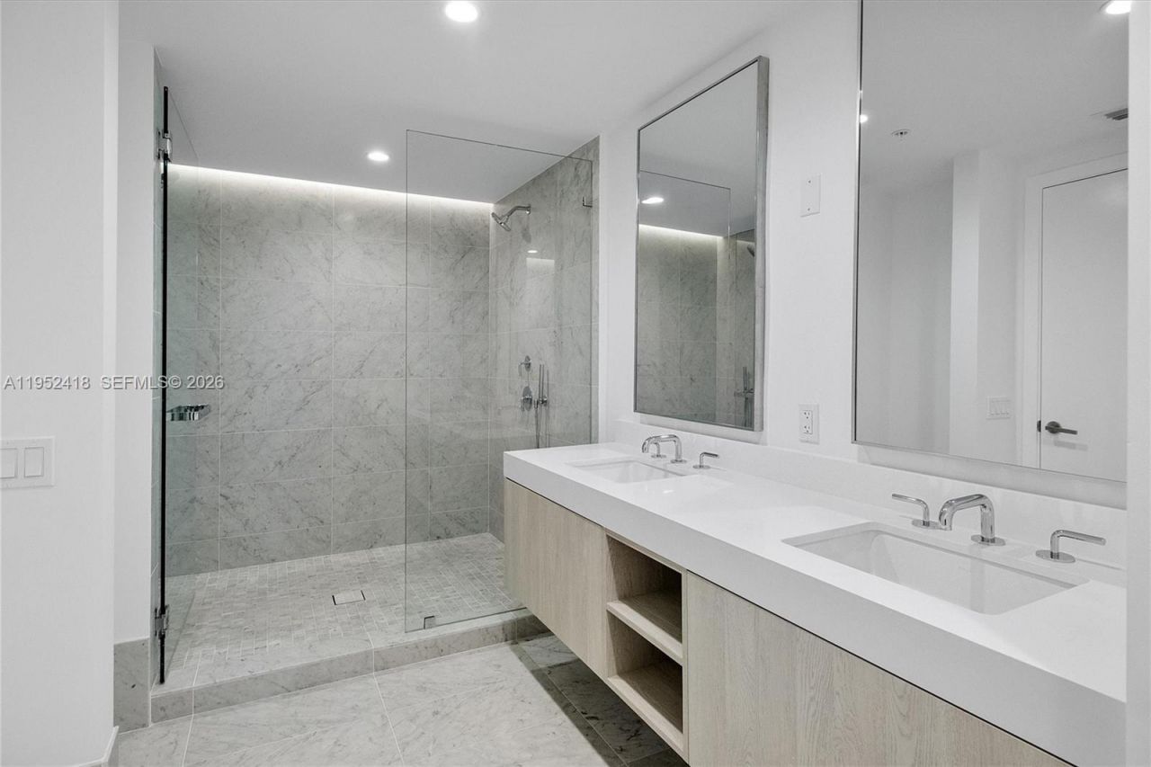 9221 E Bay Harbor, Unit 509, Bay Harbor Islands, FL 33154 Photo