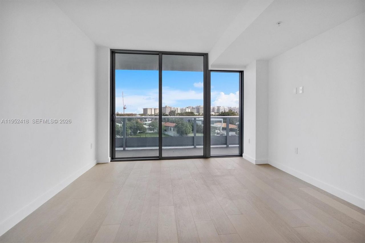 9221 E Bay Harbor, Unit 509, Bay Harbor Islands, FL 33154 Photo