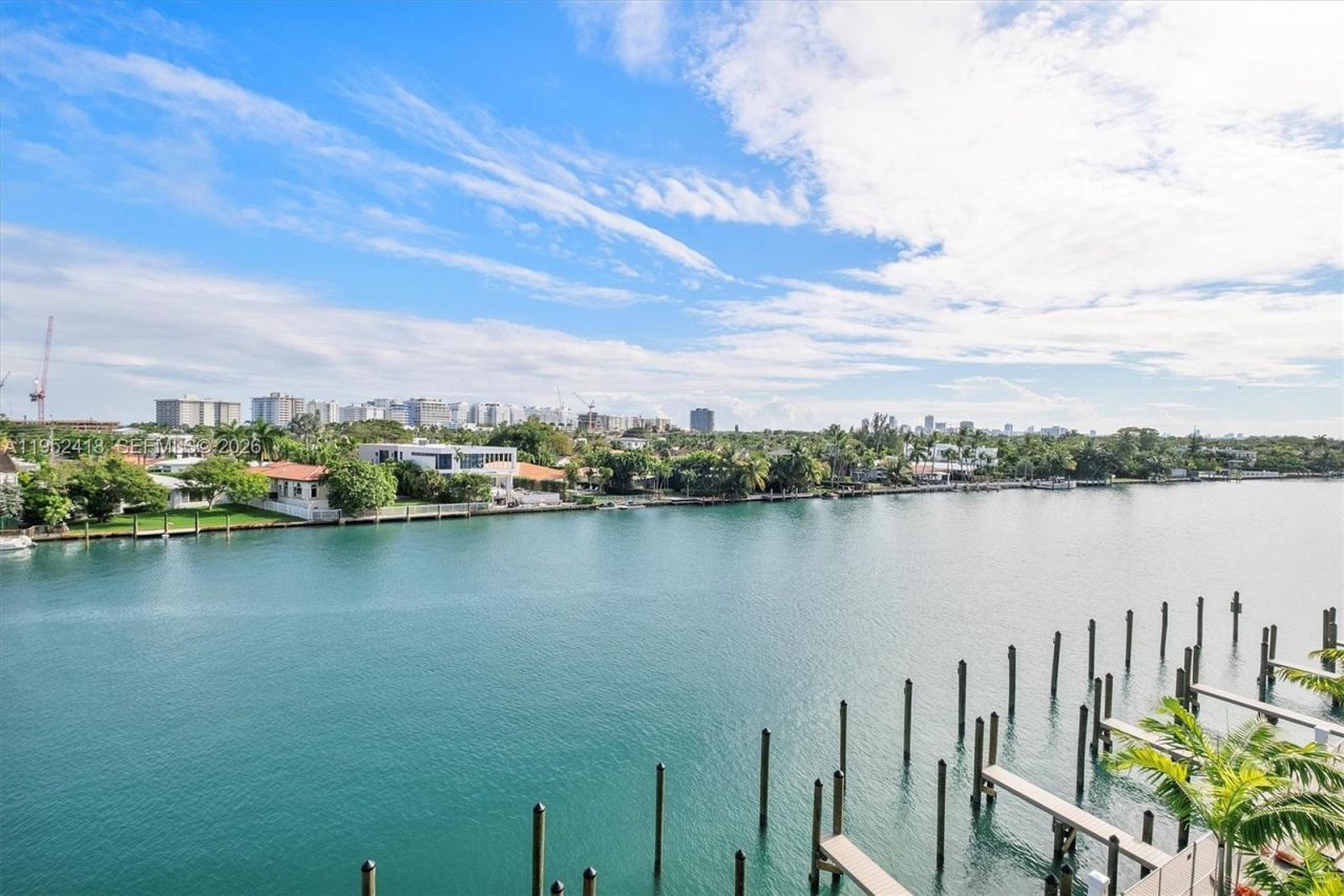 9221 E Bay Harbor, Unit 509, Bay Harbor Islands, FL 33154 Photo