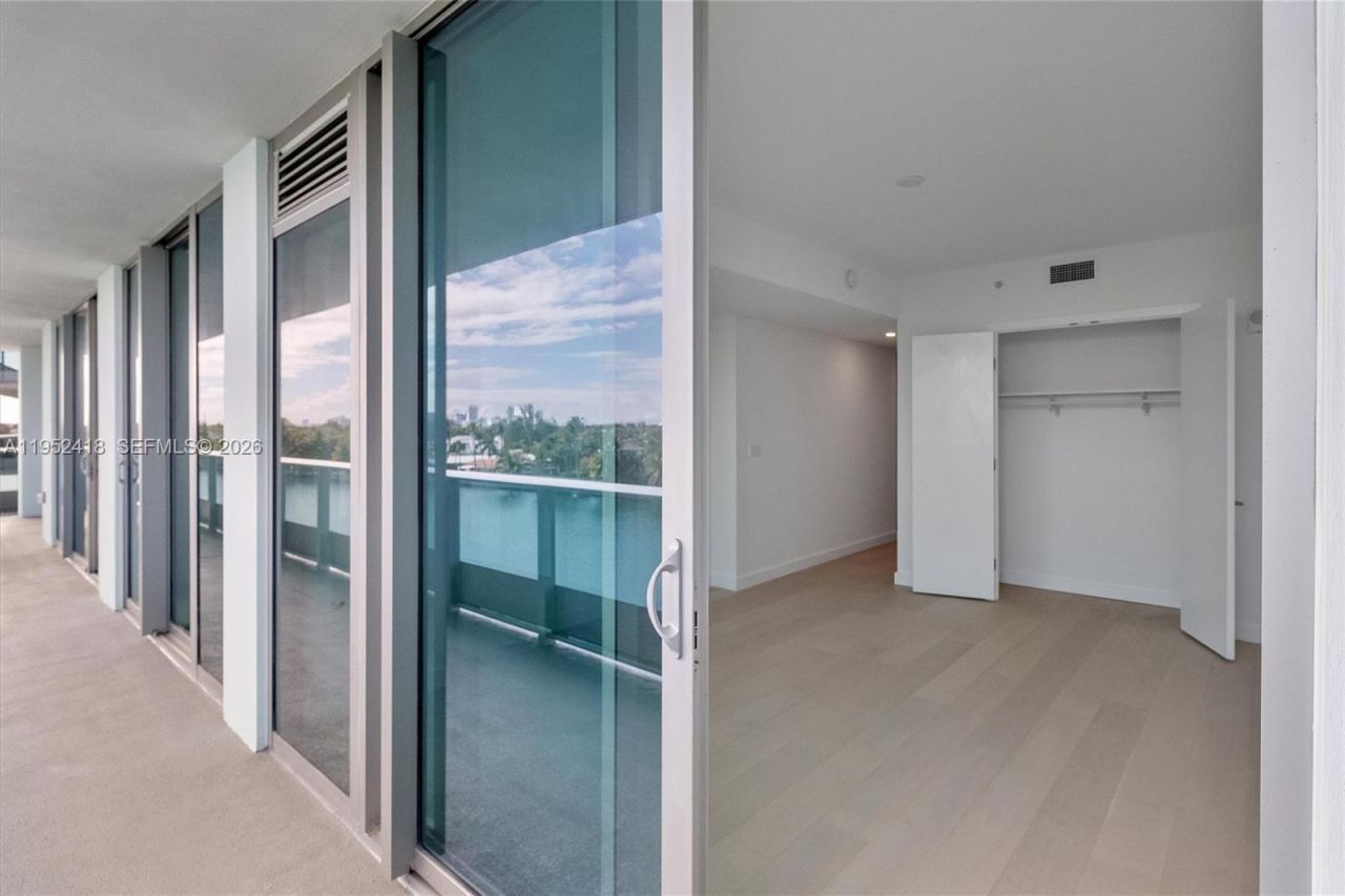 9221 E Bay Harbor, Unit 509, Bay Harbor Islands, FL 33154 Photo