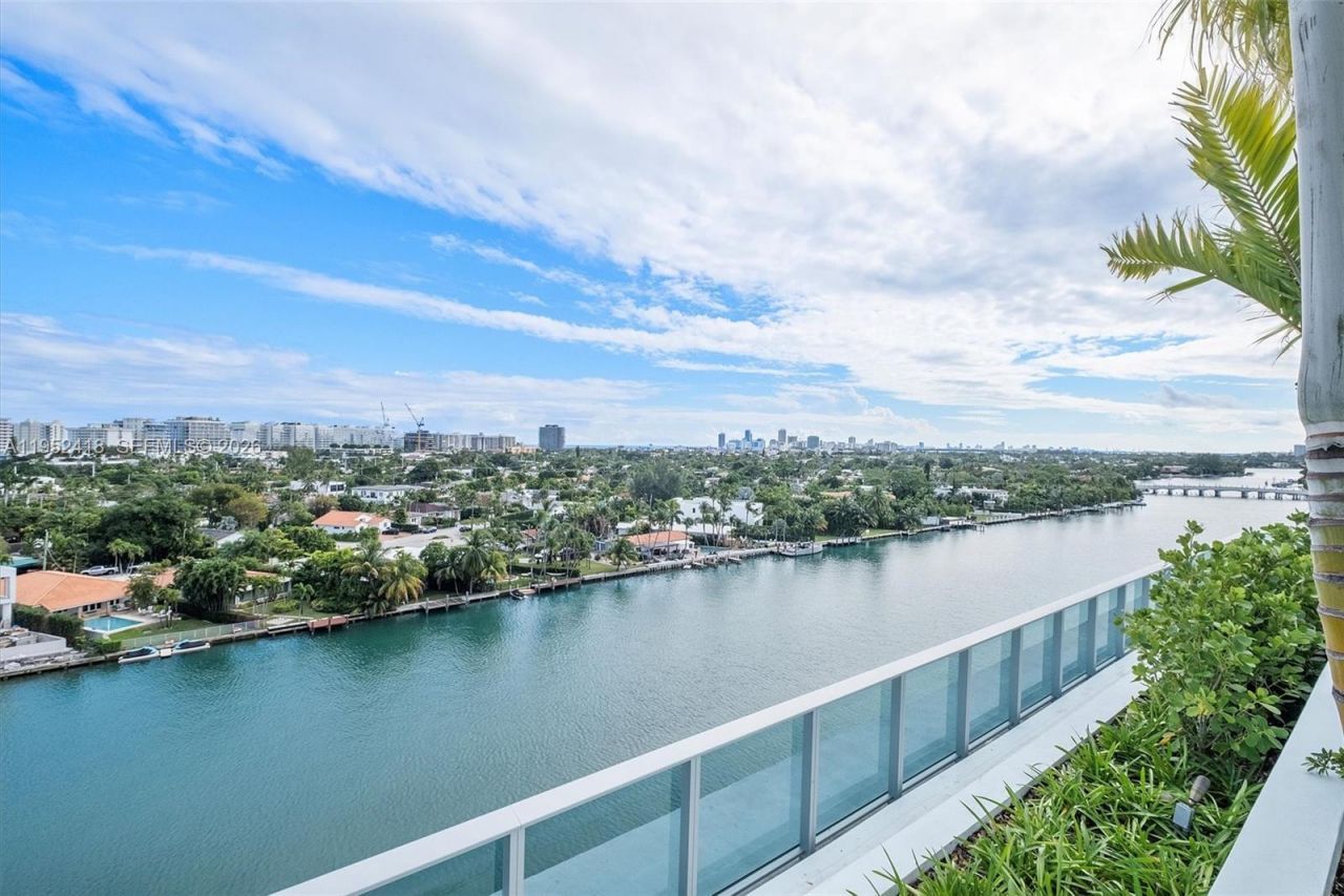 9221 E Bay Harbor, Unit 509, Bay Harbor Islands, FL 33154 Photo