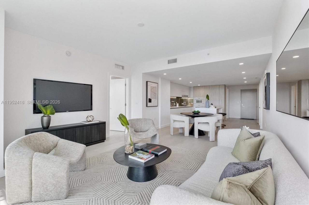 9221 E Bay Harbor, Unit 509, Bay Harbor Islands, FL 33154 Photo