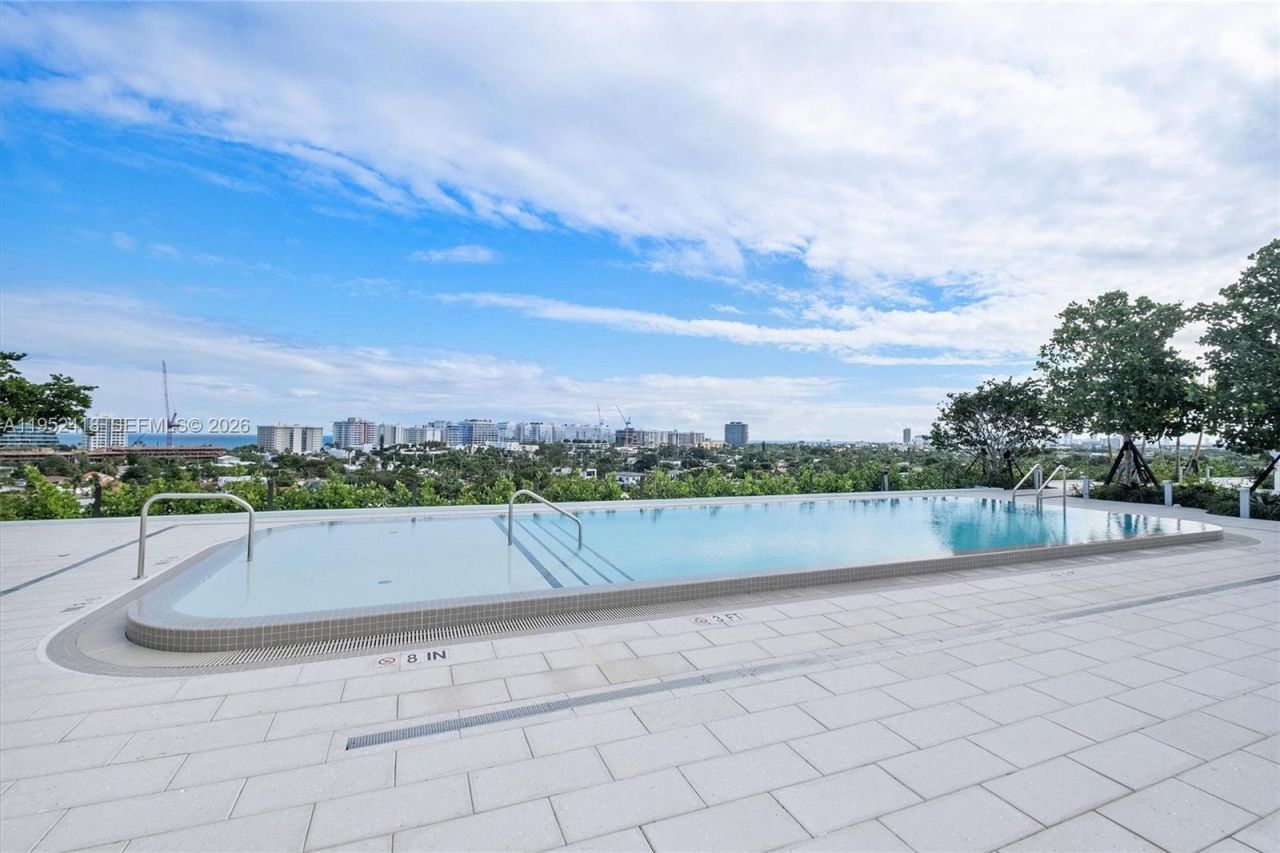 9221 E Bay Harbor, Unit 509, Bay Harbor Islands, FL 33154 Photo