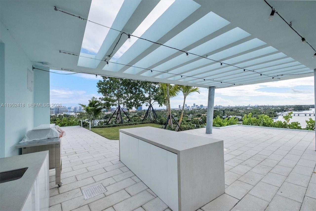 9221 E Bay Harbor, Unit 509, Bay Harbor Islands, FL 33154 Photo