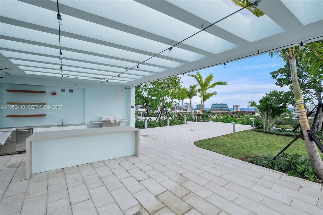 9221 E Bay Harbor, Unit 509, Bay Harbor Islands, FL 33154 Photo