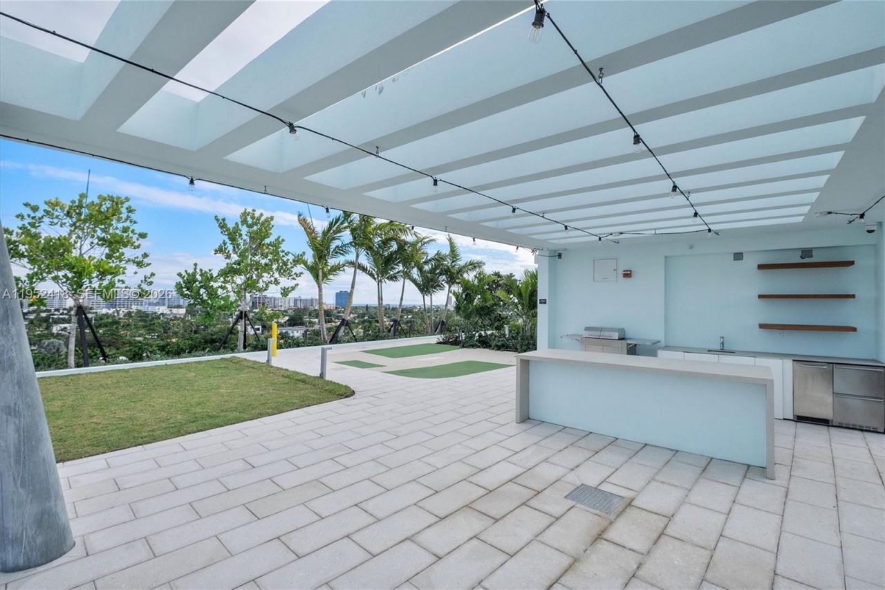 9221 E Bay Harbor, Unit 509, Bay Harbor Islands, FL 33154 Photo