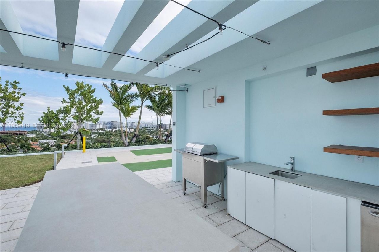 9221 E Bay Harbor, Unit 509, Bay Harbor Islands, FL 33154 Photo