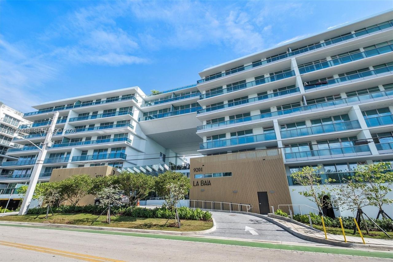 9221 E Bay Harbor, Unit 509, Bay Harbor Islands, FL 33154 Photo