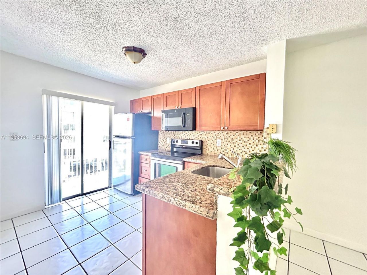 2575 SW 27th Ave, Unit 509, Miami, FL 33133 Photo