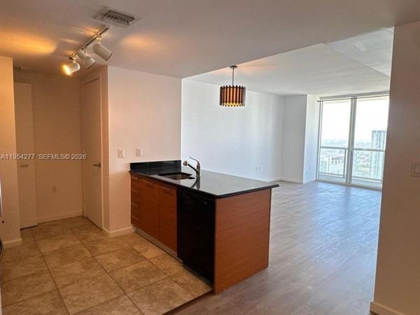 50 Biscayne Blvd , Unit 5207, Miami, FL 33132